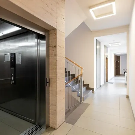 Malila Premium Cracow Rakowicka 14 *