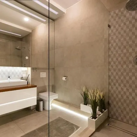 Malila Premium Cracow Rakowicka 14 Apartamento *